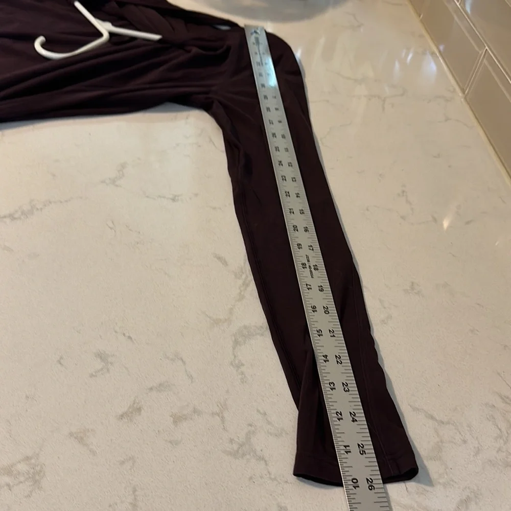 Lululemon long sleeve shirt - Picture 8 of 11